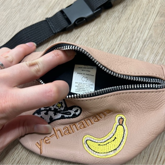 Ye Hainanan Blush Mini Bag with Embroidered Accents - Picture 2 of 5